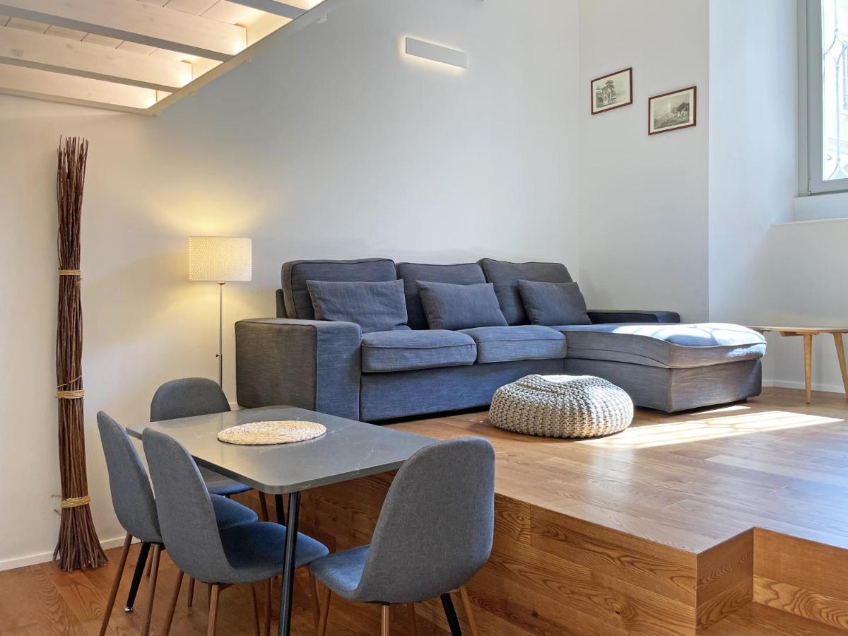 "La Portineria" Charming Apartment Old Town Como Lake Exteriér fotografie